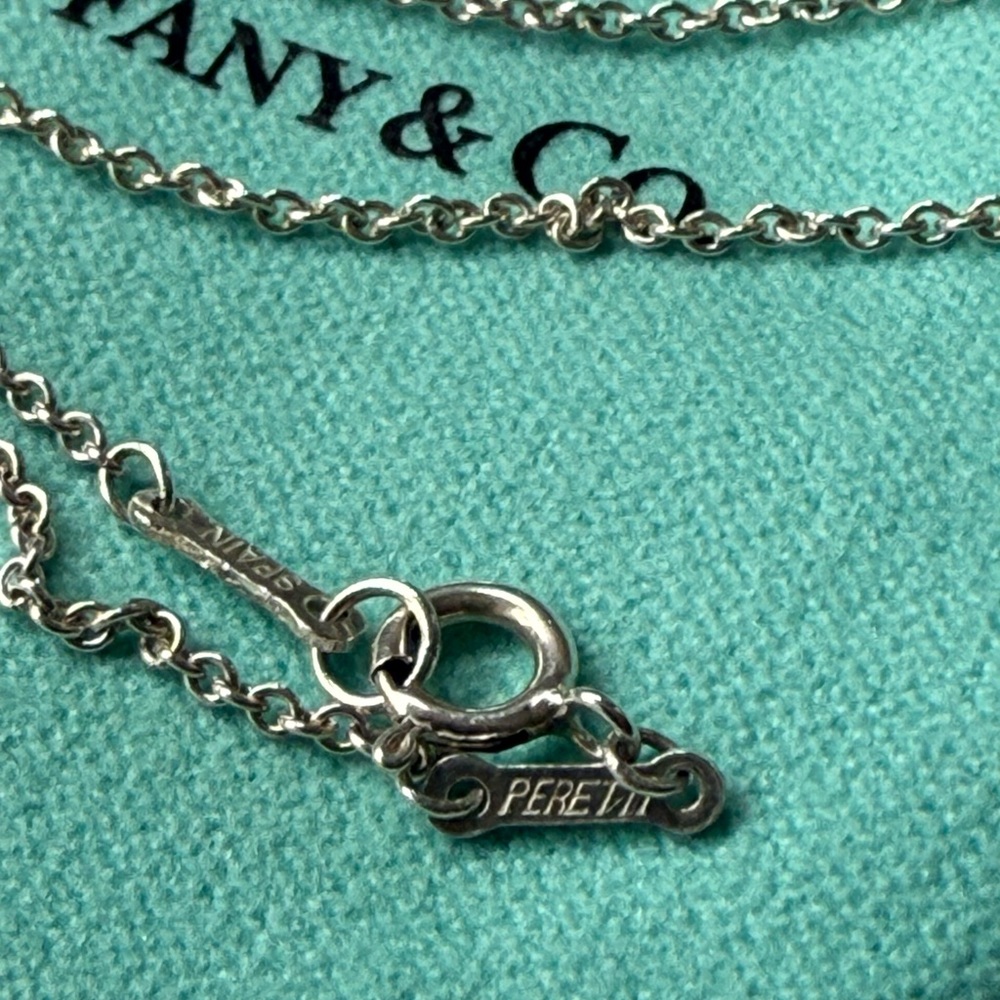 ❌SOLD❌Tiffany & Co. Elsa Peretti Large Oval Tag Pendant Necklace - Picture 4 of 10
